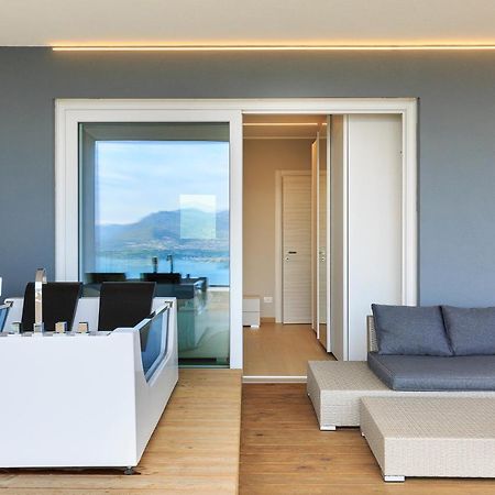 Skylake Penthouse By Impero House สเตรซา ภายนอก รูปภาพ