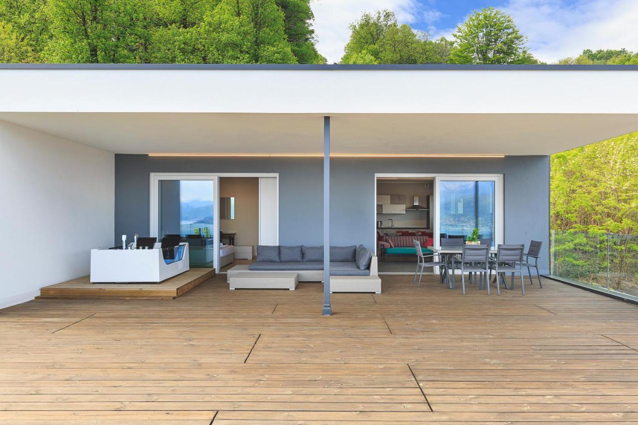 Skylake Penthouse By Impero House สเตรซา ภายนอก รูปภาพ