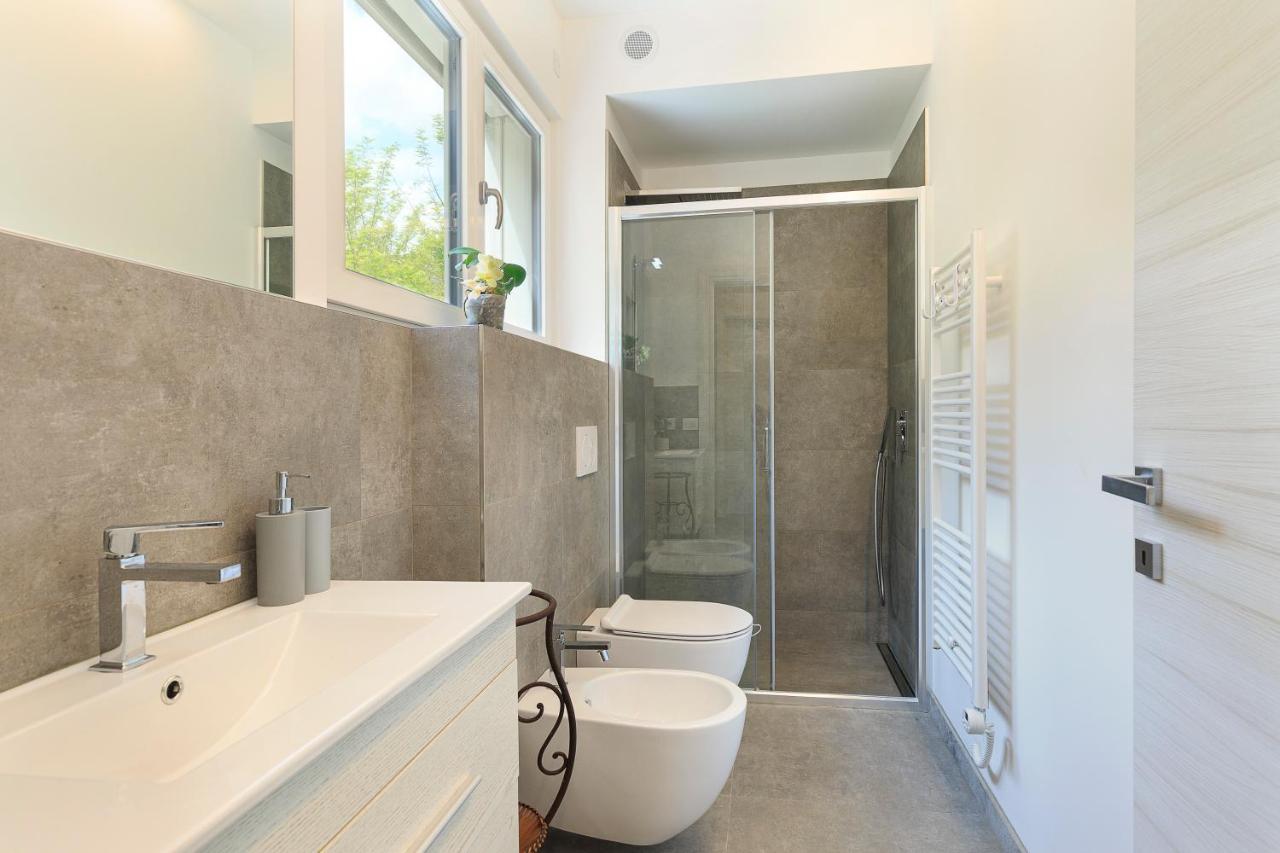 Skylake Penthouse By Impero House สเตรซา ภายนอก รูปภาพ