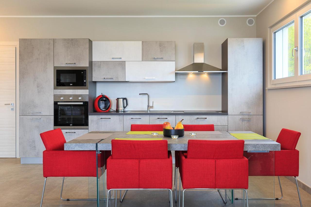 Skylake Penthouse By Impero House สเตรซา ภายนอก รูปภาพ